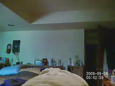 Zierliches kostenfreie pornofilme mit reifen frauen junges Mädchen, das von einem echten Oger dominiert wird