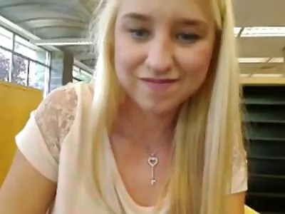 Europäische Blondine reife sex mit Tattoos genießt Hardcore-Sex